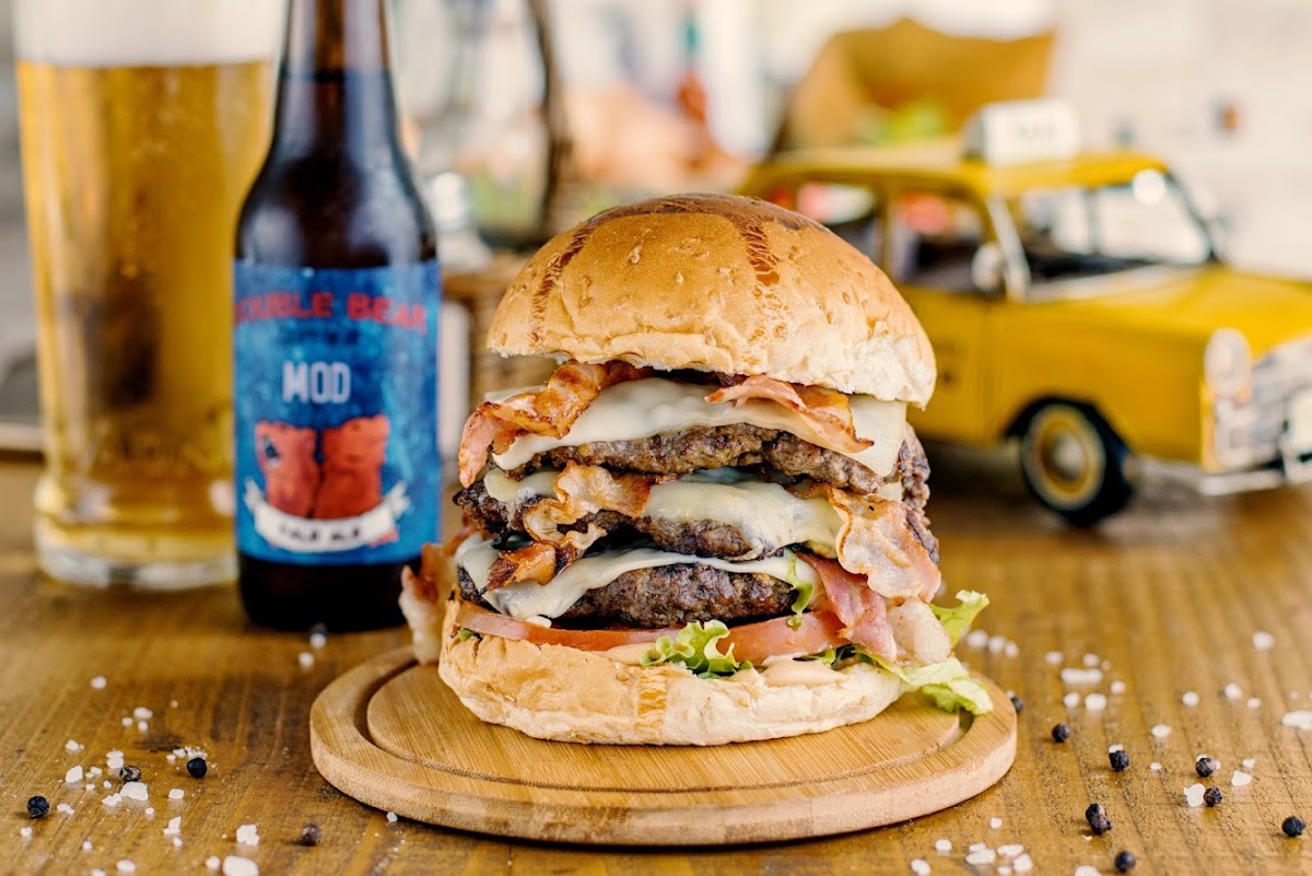 Willy's Burger - Hamburgher A Tema Serie Tv-8